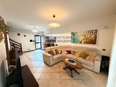 Foto Villa unifamiliare in VIA GIULIO PISA 78, Bereguardo Centro di 150 m²