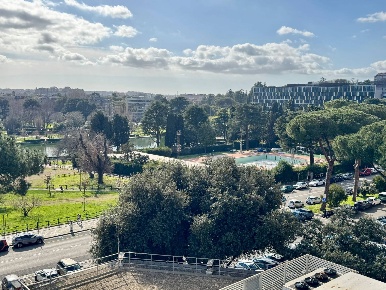 Foto Appartamento in Viale America, Roma Eur di 130 m² con 4 locali