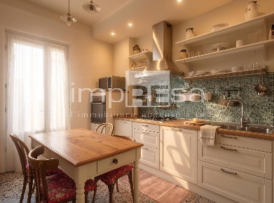 Foto Appartamento in viale Luzzatti 9, Treviso Viale Luzzatti di 100 m²