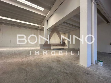 Foto Capannone industriale in VIA DELLA COOPERAZIONE 10, di 760 m²