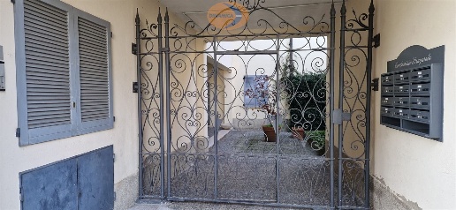 Foto Appartamento in Largo G. Agnesi, Montevecchia Chiuso di 81 m²