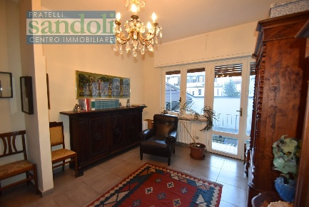 Foto Appartamento in Via G. Ferraris, Vercelli Centro di 75 m² con 3 locali