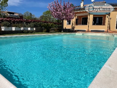 Foto Villa unifamiliare in VIA MACCHIA, Bracciano di 200 m² con 6 locali