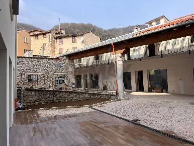 Foto Appartamento a Piovene Rocchette di 102 m² con 5 locali in vendita