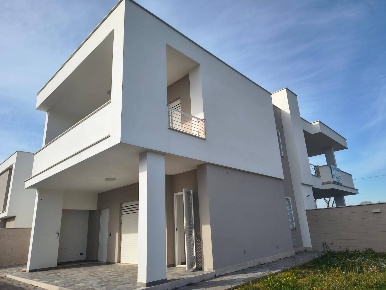Foto Villa unifamiliare in Stradone Sant' Anastasio, Anzio di 91 m²