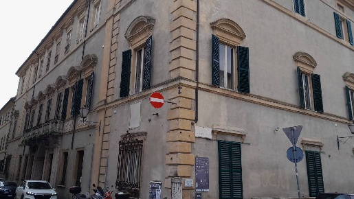 Foto Appartamento in VIA ROMA, Siena di 182 m² con 4 locali in vendita