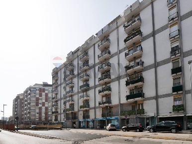 Foto Appartamento in Via Brigata E Divisione Bari 94 c, Bari Libertà