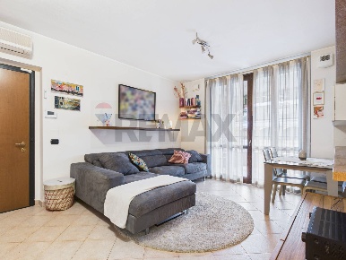 Foto Appartamento in via fratelli testa 10, Giussago di 78 m² con 2 locali