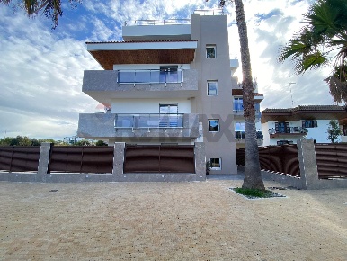 Foto Locale commerciale in Via Torre Tresca 4/1, Bari Santa Caterina