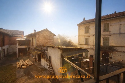 Foto Casa indipendente a Castelnuovo Bormida con 12 locali in vendita