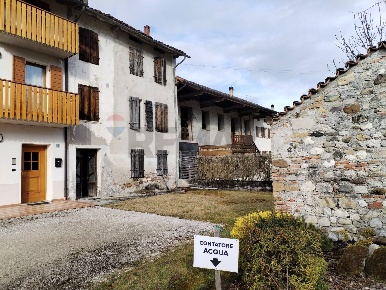 Foto Case semi ndipendenti in Via Statagn 1, Santa Giustina di 200 m²