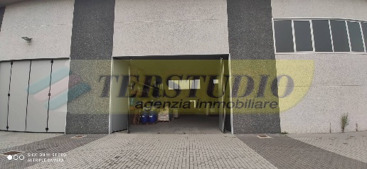 Foto Capannone industriale in via Carlo Cattaneo snc, Calusco d'Adda