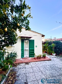 Foto Case indipendenti a Pisa Marina di Pisa di 55 m² con 3 locali