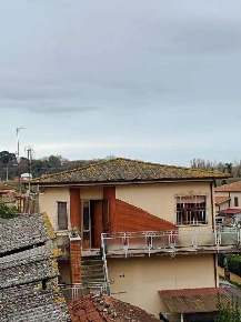 Foto Appartamento a Massarosa Bozzano, Quiesa di 742 m² con 5 locali
