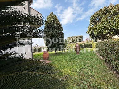 Foto Villa unifamiliare a Cascina Badia - Musigliano di 160 m² con 5 locali