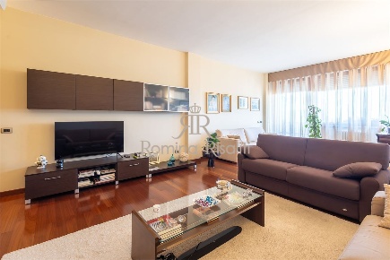 Foto Appartamento a Livorno Goito - Montebello di 170 m² con 6 locali