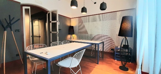 Foto Ufficio a La Spezia Centro Storico di 136 m² con 5 locali in affitto