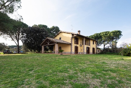 Foto Appartamento in Strada del Bottegone, Grosseto Braccagni di 340 m²