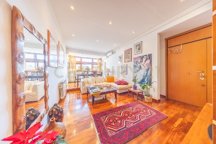 Foto Appartamento in Via Paolo Barison 14, Roma Tintoretto di 104 m²