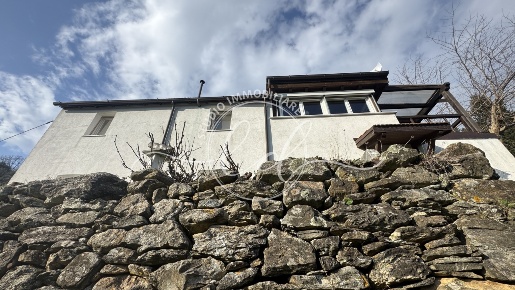 Foto Casa indipendente a Stazzema Levigliani di 115 m² con 5 locali