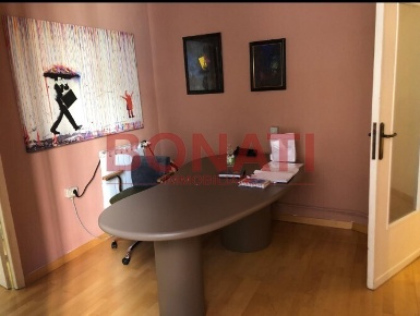 Foto Appartamento in Via Luigi Cadorna 8, La Spezia Centro Storico di 52 m²