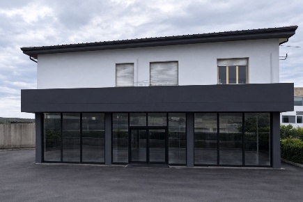 Foto Capannone industriale in Via delle Ville, Lucca Ponte a Moriano