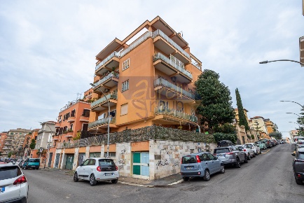 Foto Appartamento in Via Caterina Fieschi, Roma Monteverde Nuovo di 95 m²