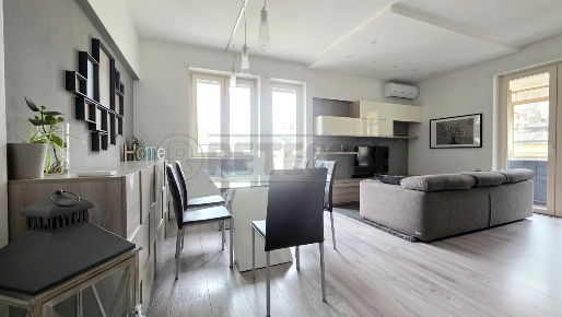 Foto Appartamento a Valdagno Centro di 84 m² con 5 locali in vendita