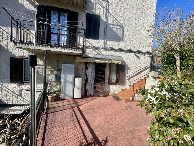 Foto Appartamento in Via Roma 185, Murazzano di 58 m² con 4 locali