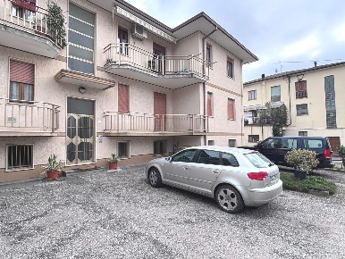 Foto Appartamento in Via Don Vincenzo Molinari, Lugagnano Val d'Arda Centro