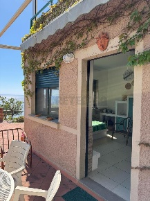 Foto Case semi ndipendenti in santa maria del mare 52, Stalettì di 86 m²