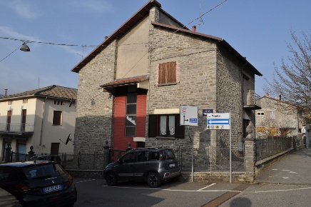 Foto Appartamento in Via Trento 13, Bedonia Centro di 86 m² con 3 locali
