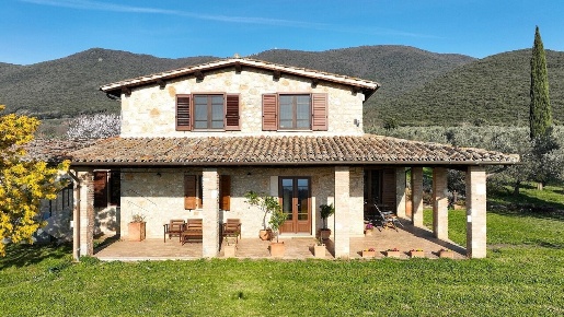 Foto Casale in Via Madonna del Piano 2, Montecchio di 228 m² con 10 locali