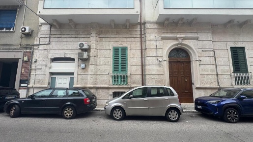 Foto Appartamento in Via Ghezzi, Monopoli Centro di 80 m² con 3 locali