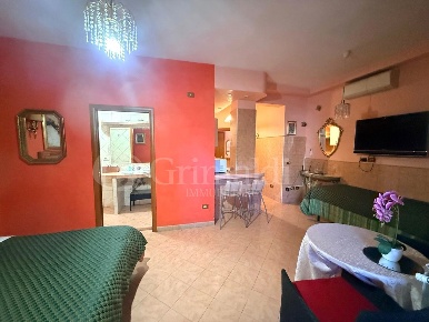 Foto Appartamento in Francesco Grimaldi, Roma Marconi di 70 m² con 2 locali