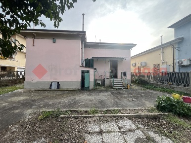 Foto Casa indipendente in Piazza mazzini 6, Vecchiano Migliarino di 113 m²