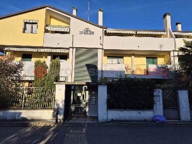 Foto Appartamento in Via monte rosa 20, Cerro Maggiore Centro di 90 m²
