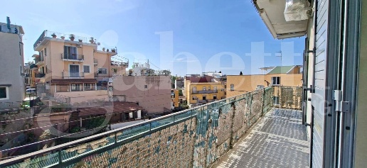 Foto Appartamento in Via Girone 00, Pozzuoli Anfiteatro di 80 m² in vendita