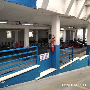 Foto Attività commerciale in Montevergine-Via Servio Tullio, Napoli Soccavo