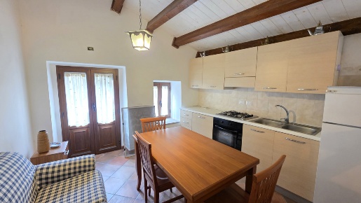 Foto Casa indipendente in Via Monica Silvia 9, Basicò di 61 m² con 2 locali