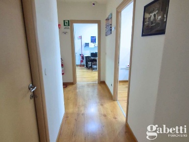 Foto Appartamento in Via PASSARIELLO 00, Pomigliano d'Arco Centro di 130 m²