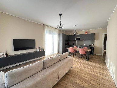 Foto Attico in Via Don Giuseppe Mingotti 1, Castrezzato di 120 m²