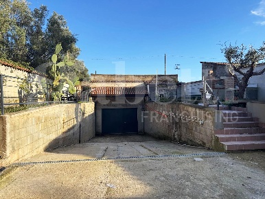 Foto Rustico in Madonna delle Grazie, Pignataro Maggiore di 300 m²