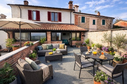 Foto Rustico in Via CASTELLANE 1, Santa Giuletta Castello di 200 m²