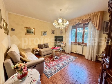 Foto Appartamento a Santa Maria a Monte Centro di 87 m² con 4 locali