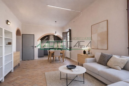 Foto Appartamento a Calci Centro di 160 m² con 4 locali in vendita