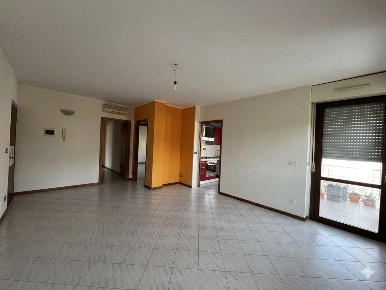 Foto Appartamento a Arcola Centro di 89 m² con 4 locali in vendita