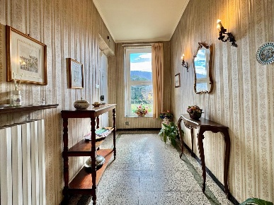 Foto Villa a schiera a Lucca Montuolo di 197 m² con 8 locali in vendita