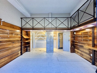 Foto Locale commerciale a Lucca San Marco - Acquacalda di 40 m² in vendita