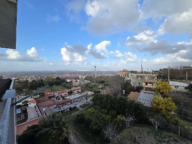 Foto Villa unifamiliare a Marano di Napoli Centro con 7 locali in vendita